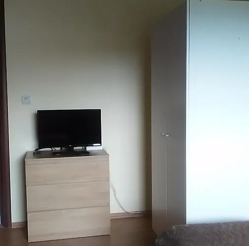 Ginto Svetingi Namai *