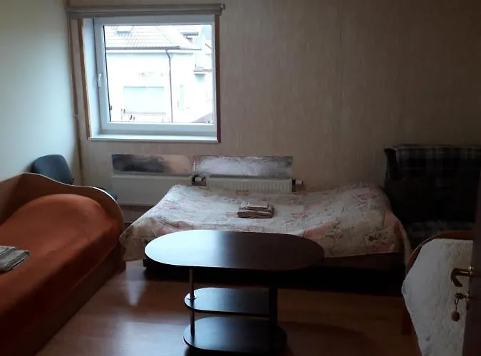 Ginto Svetingi Namai *