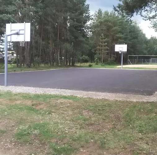 Ginto Svetingi Namai بيت شباب *